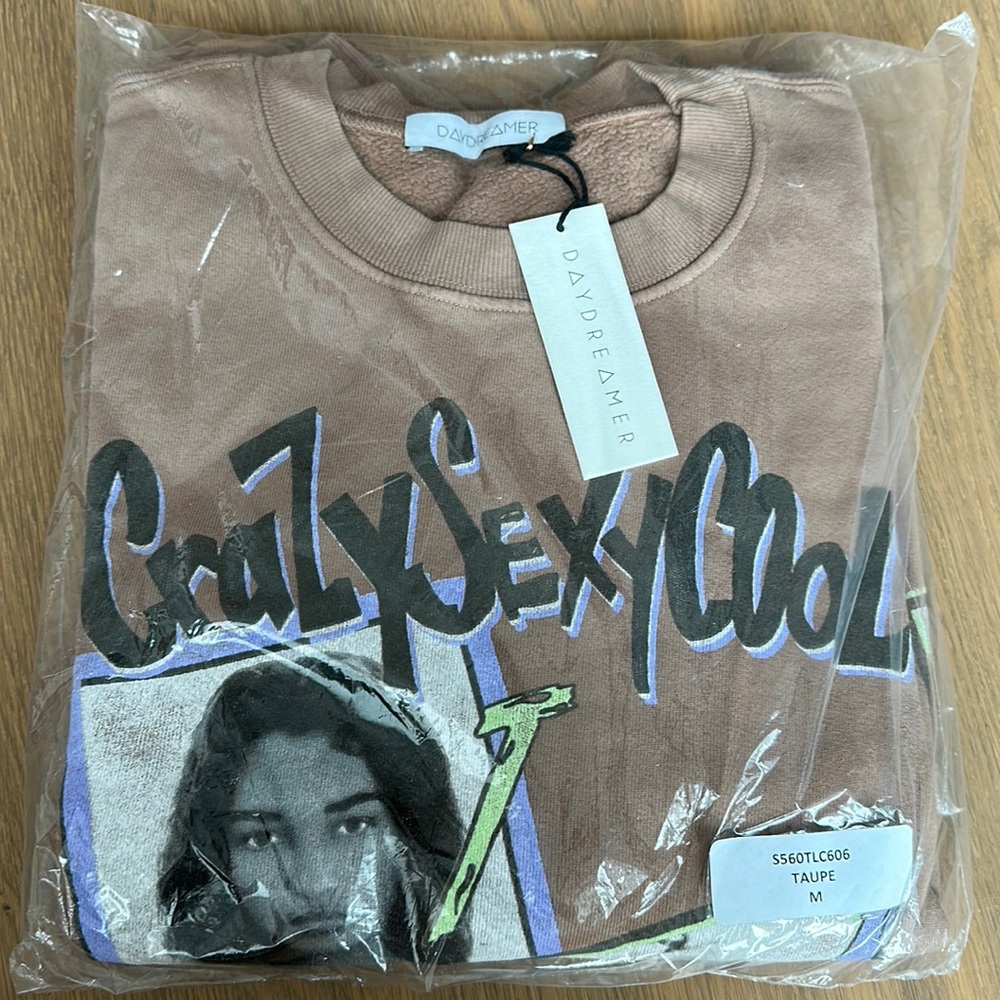 NWT TLC World Tour Daydream crew neck sweatshirt size S